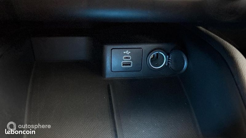 Ford Kuga 2.5 Duratec 180ch Hybrid FlexiFuel ST-Line X Powershift (image 30)