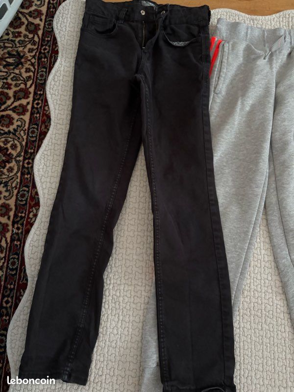 Lot de 11 vêtements garçon 10 ans (image 5)