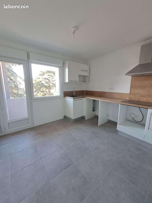 Appartement 3 pièces 75 m² · à Caluire-et-Cuire · 75 m² · 1 065 €/mois