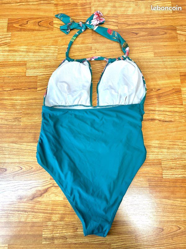 Maillot de bain une pièce dégriffé (image 3)
