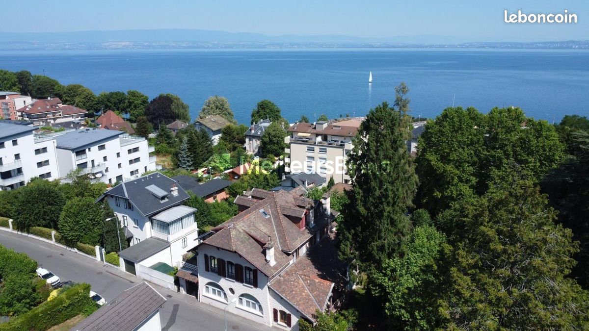 Appartement 2 pièces 56 m² · à Évian-les-Bains · 56 m² · 209 000 €