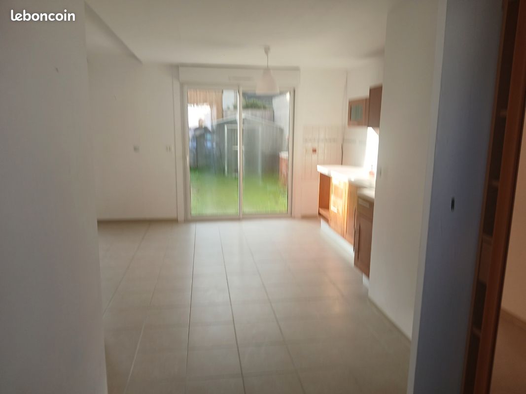 Maison 4 pièces 85 m² · à Saint-Pol-de-Léon · 85 m² · 940 €/mois
