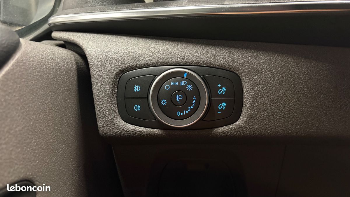 FORD TOURNEO CUSTOM COMBI 320 2.0 ECOBLUE 185 L1H1 COURT PC-TN SPORt (image 32)