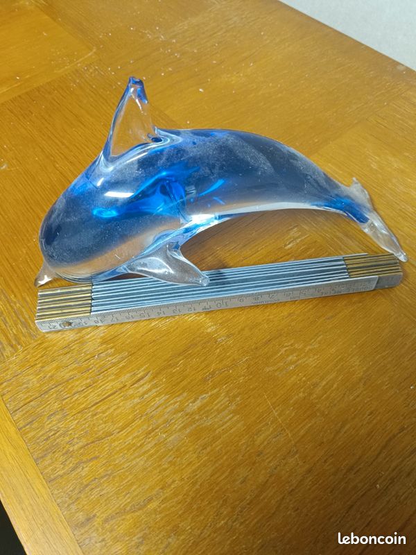 Dauphin en verre (image 2)