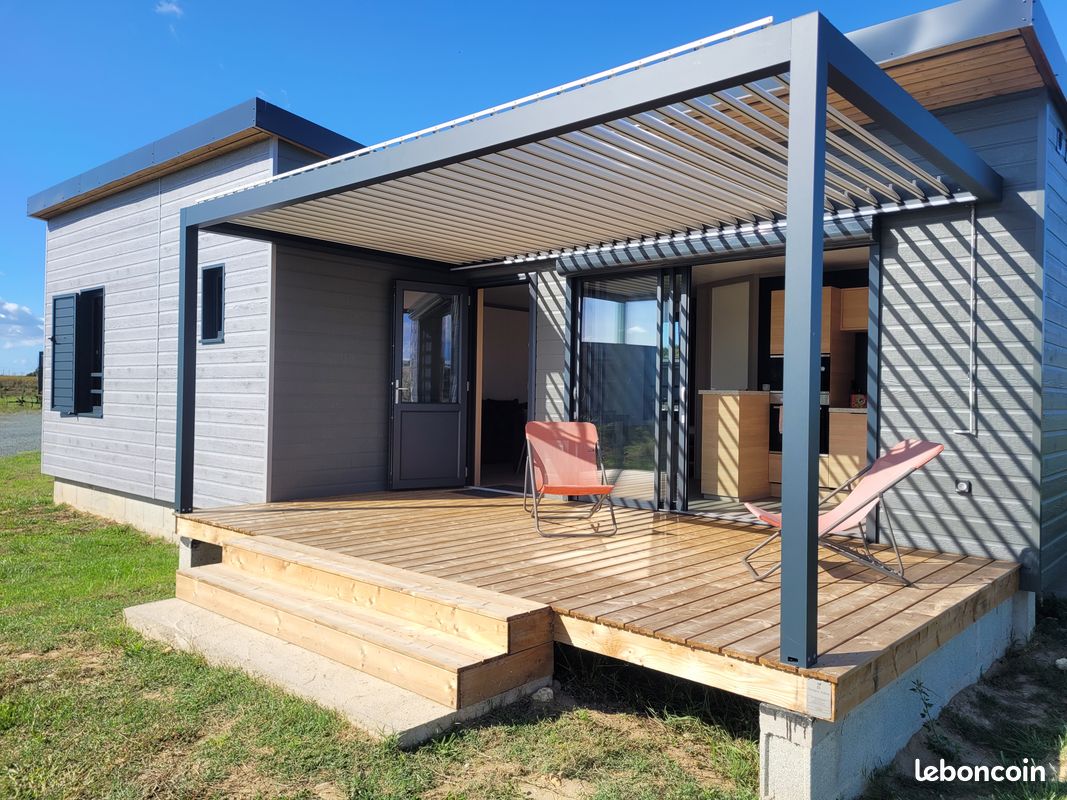 Maison 3 pièces 42 m² · à Saint-Romain-de-Benet · 42 m² · 160 000 €
