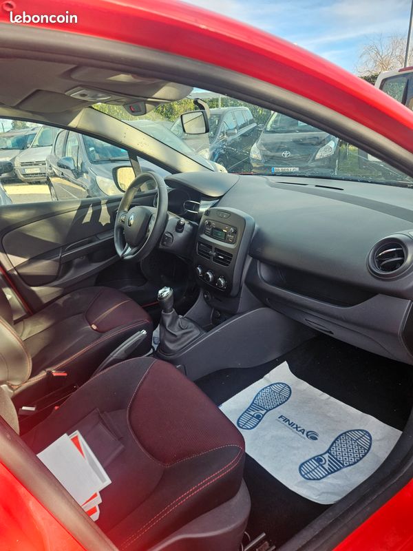 RENAULT Clio IV 1.5 dCi FAP eco2 75 cv ( 173 000 km ) (image 4)