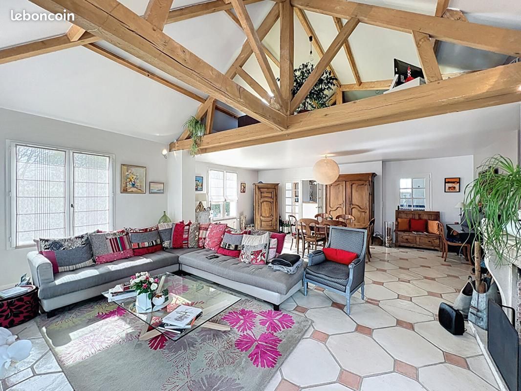 Maison 7 pièces 140 m² · à Le Perray-en-Yvelines · 140 m² · 490 000 €