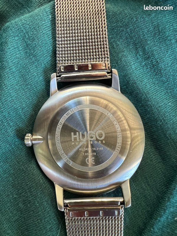 Montre Hugo Boss HU342 acier maille milanaise Montres Bijoux