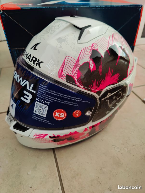 Casque Moto Integral SHARK D-SKWAL 3 MAYFER | Noir/Violet - Homologué ECE 22.06