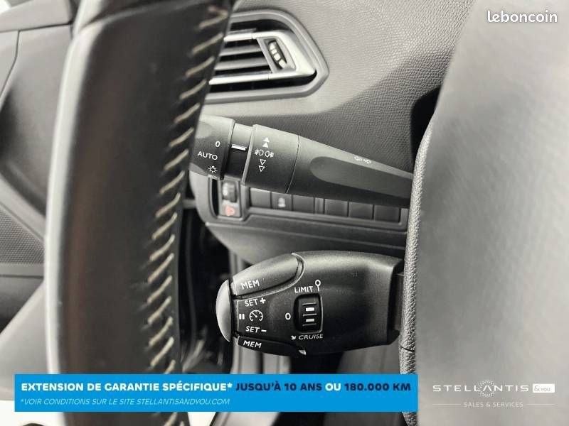 Peugeot 308 PureTech 110ch S&S BVM6 Style (image 21)