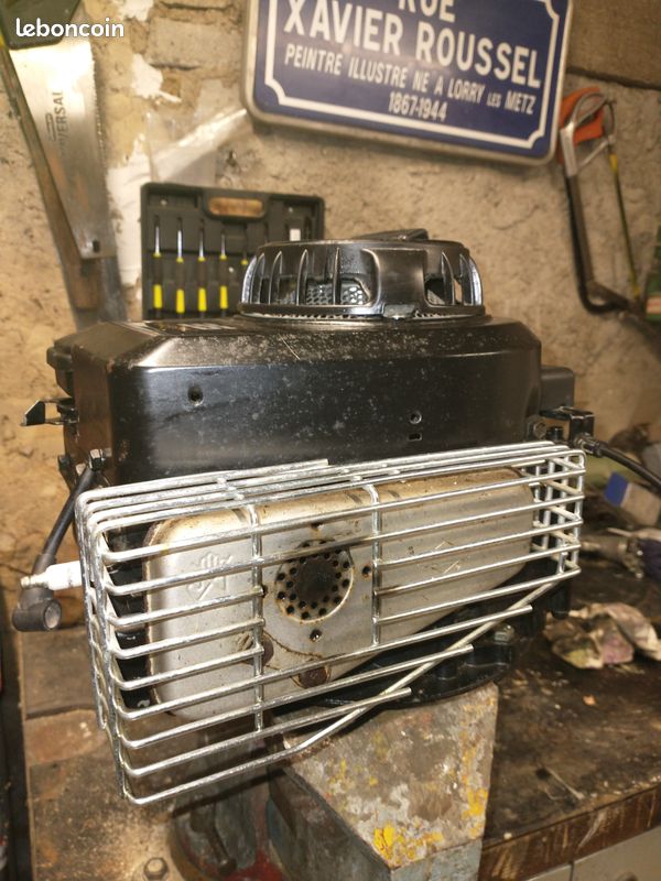 Moteur de tondeuse (image 2)