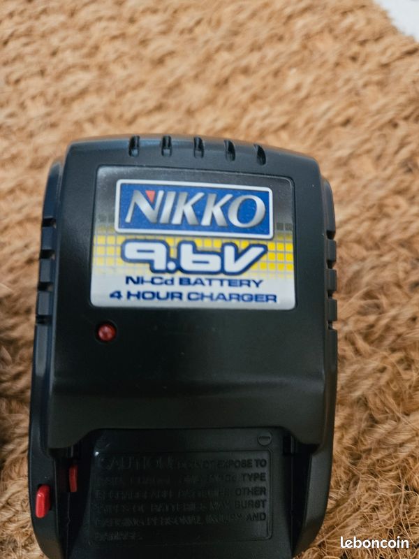 Citroen Xsara Radio Control – NIKKO Evolution Evo 1:14 – Rallye Vintage