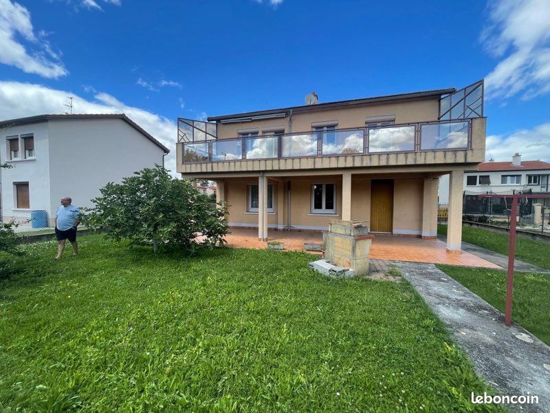 Maison 6 pièces 164 m² · à Clermont-Ferrand · 164 m² · 280 000 €