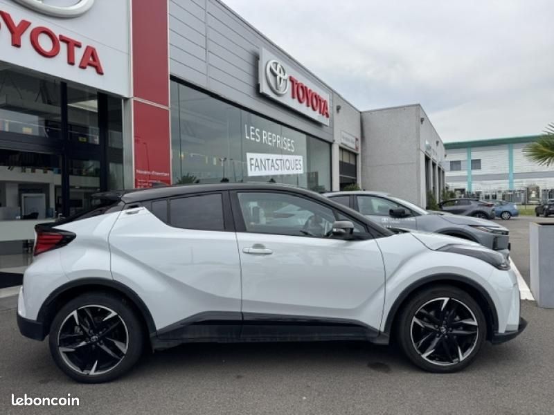 Toyota C-HR 1.8 Hybride 122ch GR Sport E-CVT (image 8)