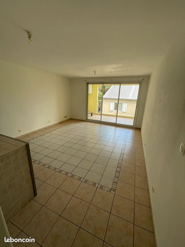 Appartement 2 pièces 46 m² · à Le Tampon · 46 m² · 650 €/mois