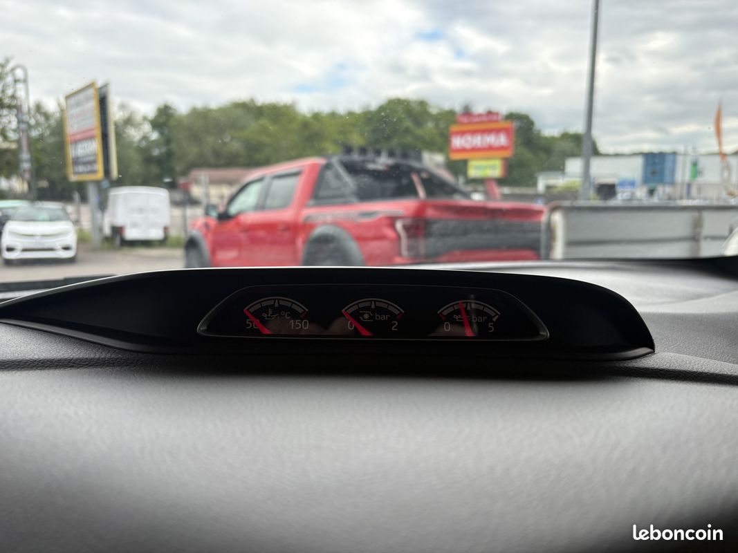 Ford FOCUS 2.0 ECOBOOST 250CH STOP&START ST (image 13)
