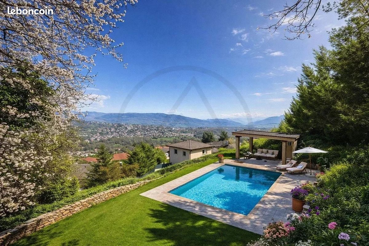 Maison 5 pièces 155 m² · à Monnetier-Mornex · 155 m² · 730 000 €