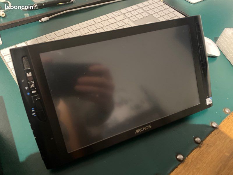 Archos 9 pc tablet (image 3)