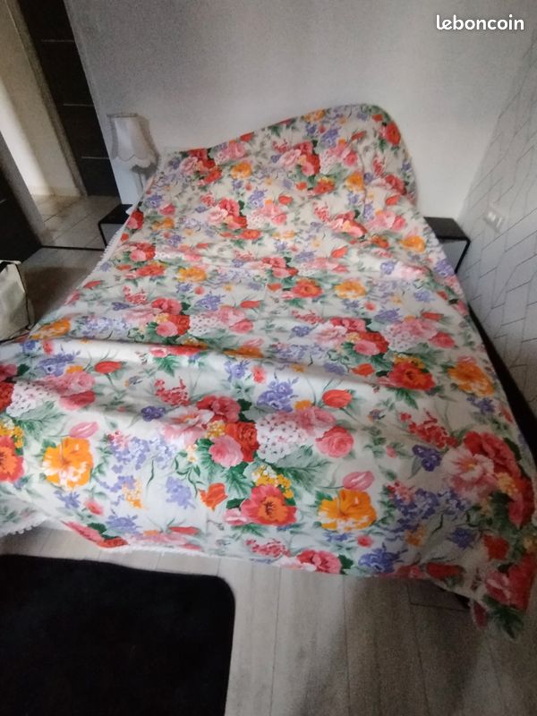 Tissu fleuri frange vintage (image 1)