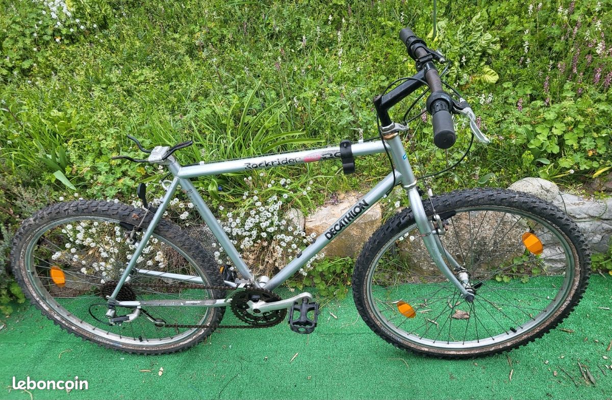 Velo VTT Décathlon Rocrider 3.20 (image 2)