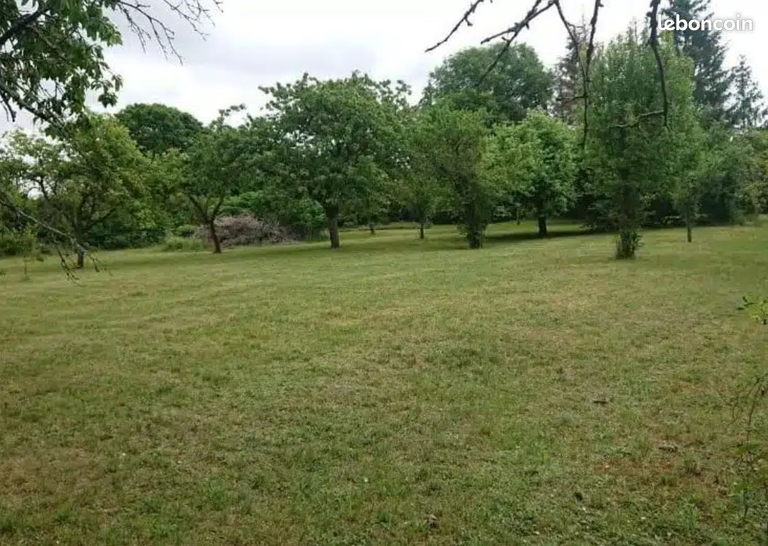 Terrain 2800 m² · à La Ferté-sous-Jouarre · 80 000 €