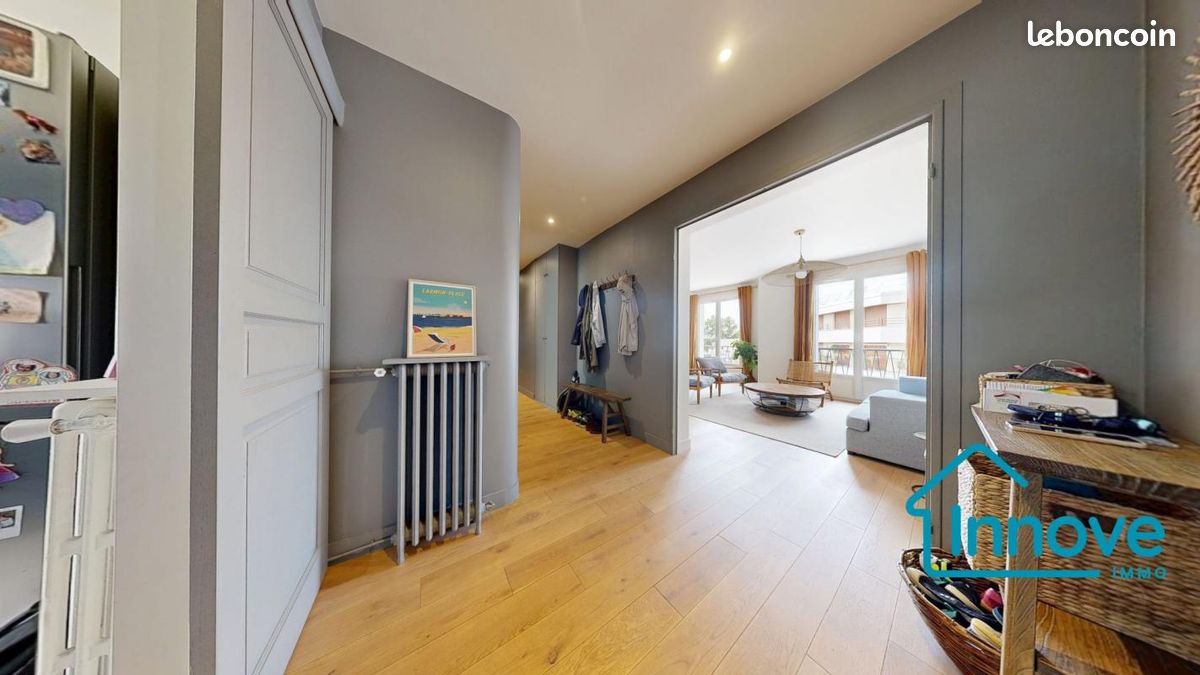 Appartement 7 pièces 137 m² · à Versailles · 137 m² · 1 180 000 €