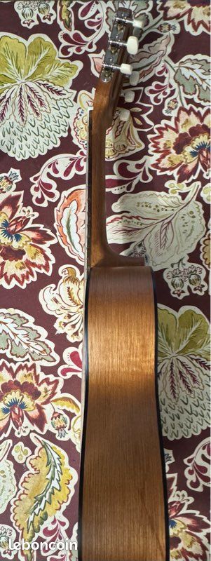 Guitarelele yamaha GL-1 (image 3)