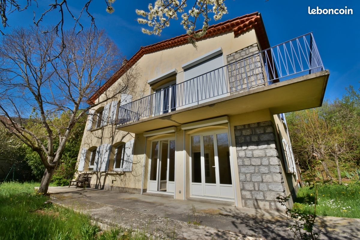 Maison 6 pièces 158 m² · à Digne-les-Bains · 158 m² · 269 000 €