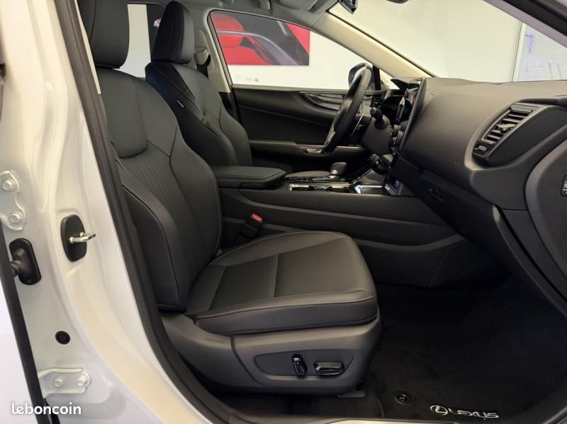 Lexus NX 450h+ Luxe 4WD (image 18)