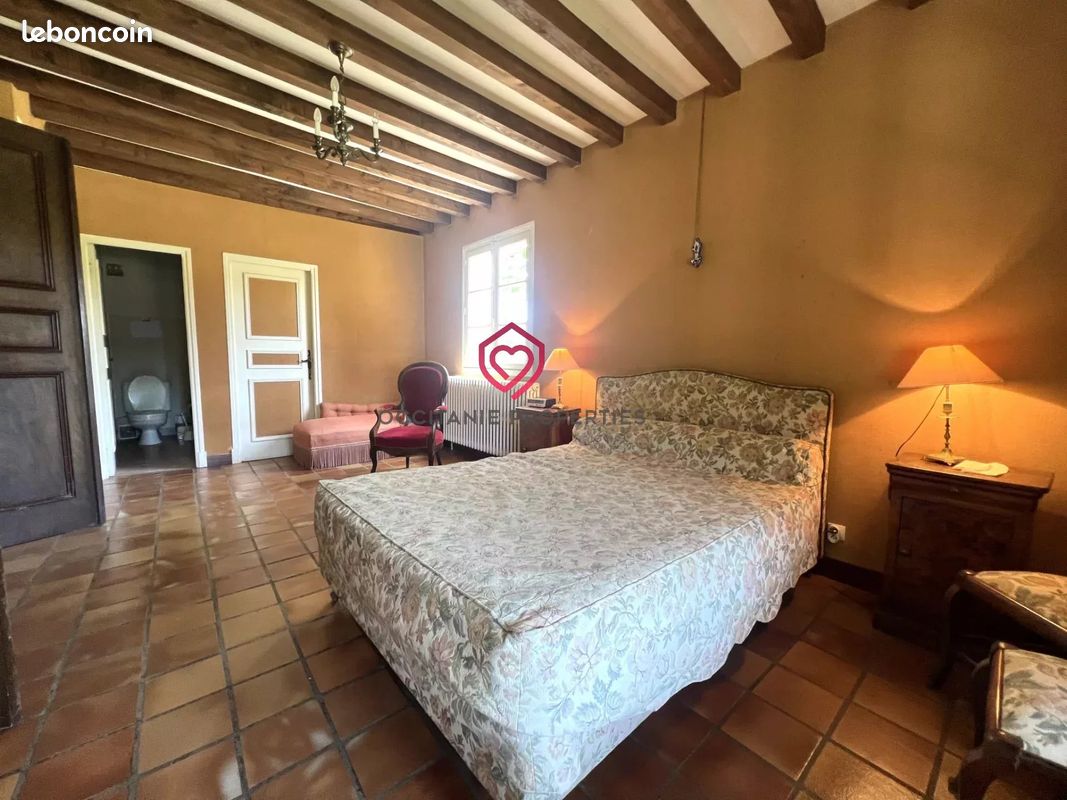 Propriété 7 pièces 228 m² (image 15)