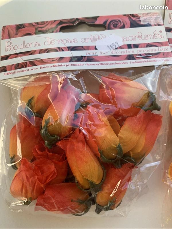 Lot De 2 Paquets De Boutons De Rose Artificiels Decoration Neuf (image 3)