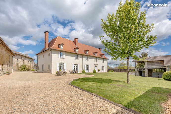 Propriété 7 pièces 304 m²