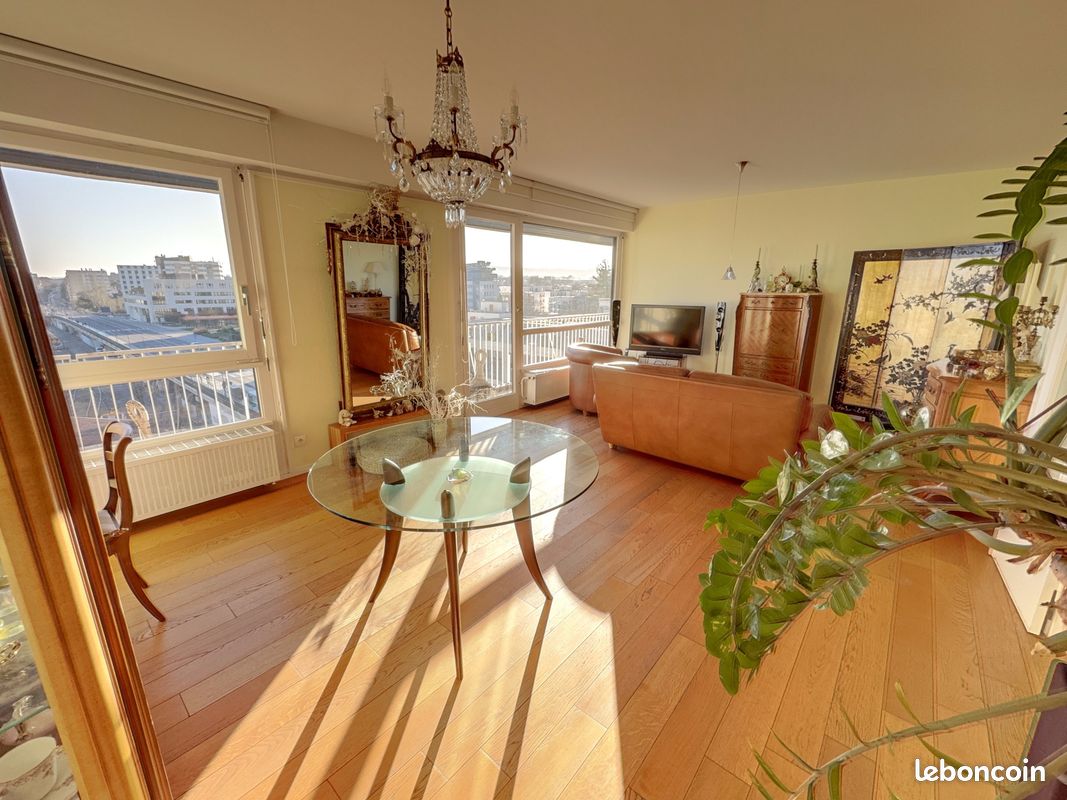 Appartement 5 pièces 130 m² · à Nancy · 130 m² · 179 000 €