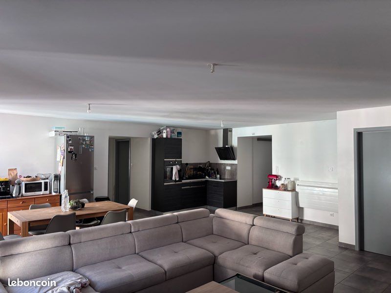 Appartement 4 pièces 100 m² · à Luxeuil-les-Bains · 100 m² · 850 €/mois