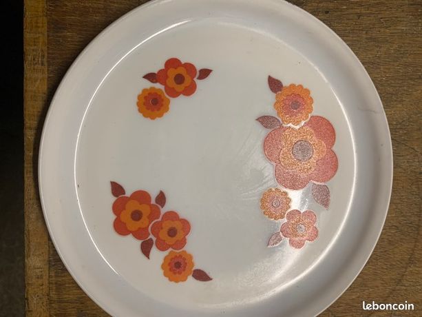 Grand plat de service Arcopal Lotus