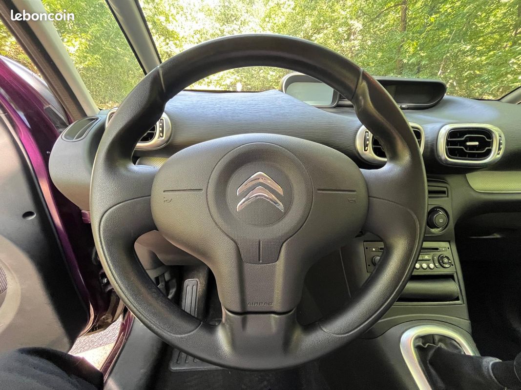CITROËN C3 Picasso 1.2 12V 110 (image 13)