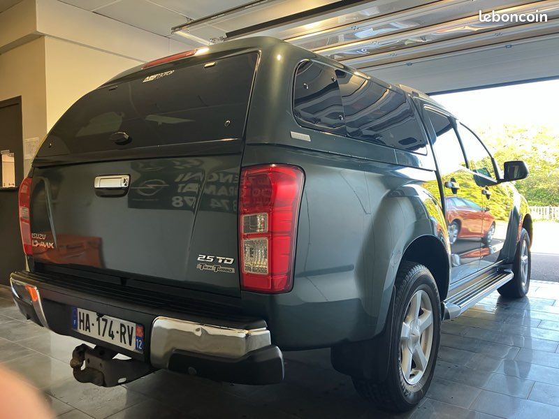 4x4 Isuzu D-max 2.5 crdi boîte auto163 ch crew solar + 4 portes (image 3)