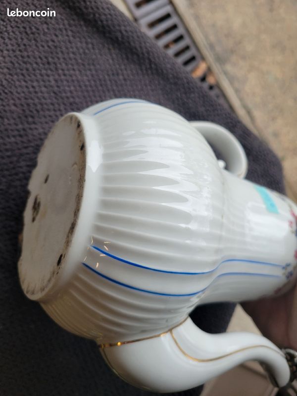 Cafetière ou théière porcelaine ancienne de Limoges (image 4)