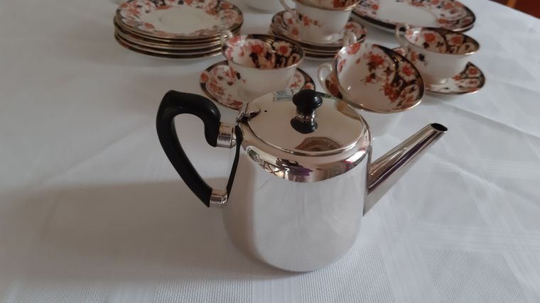 Ancienne passoire à thé en métal argenté anglais - Le palais des