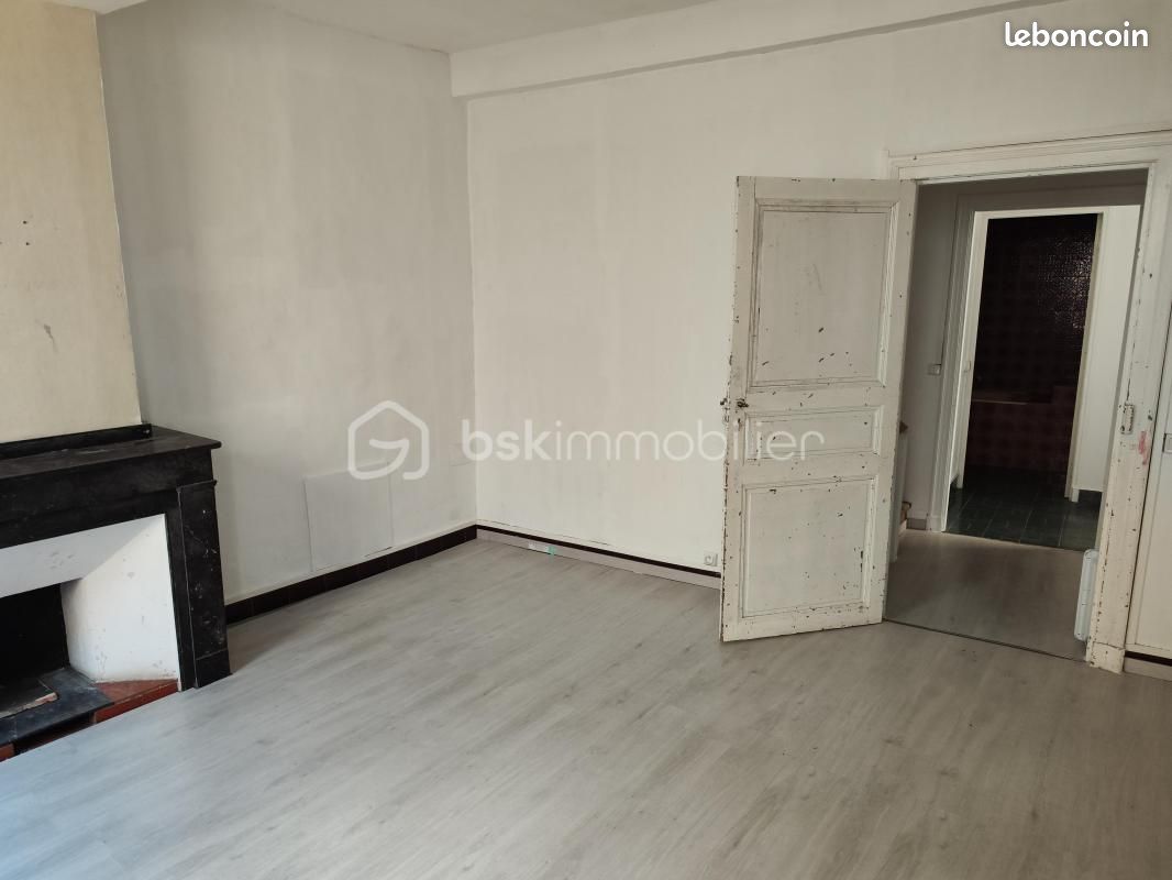 Maison 5 pièces 100 m² · à Sigean · 100 m² · 75 000 €
