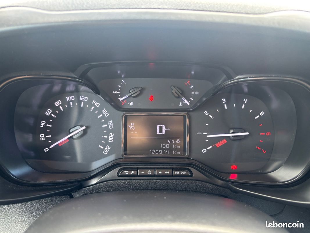 Citroën BERLINGO FOURGON XL 2021 Cabine Approfondie 1.5 BlueHDi 102 cv SUIVI COMPLET {TVA RECUPERABLE - GPS - CARPLAY} (image 23)