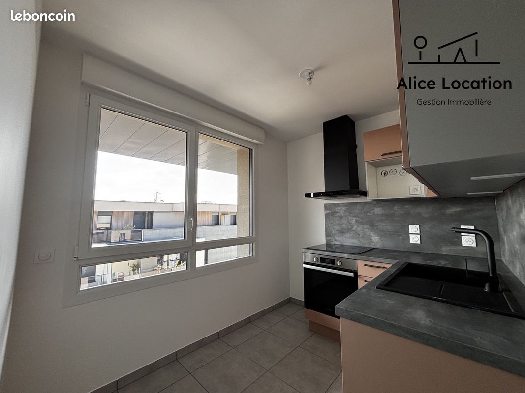 Appartement 2 pièces 47 m² · à Thonon-les-Bains · 47 m² · 990 €