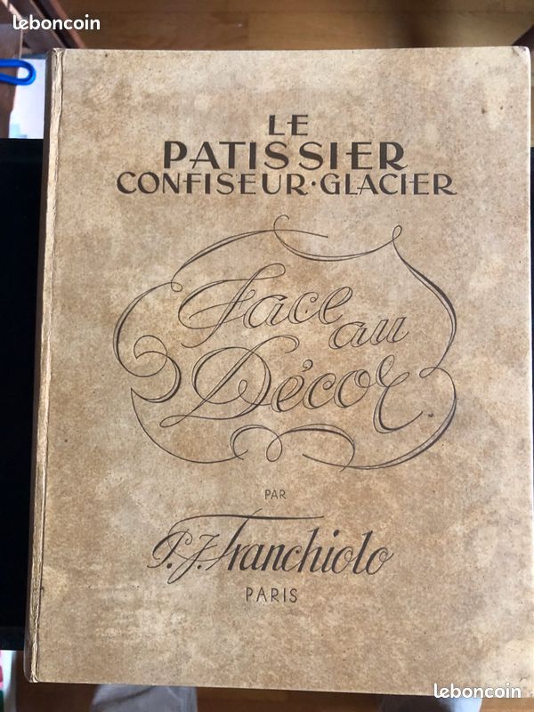 Le Patissier Confiseur Glacier 'Face au Décor' (image 1)
