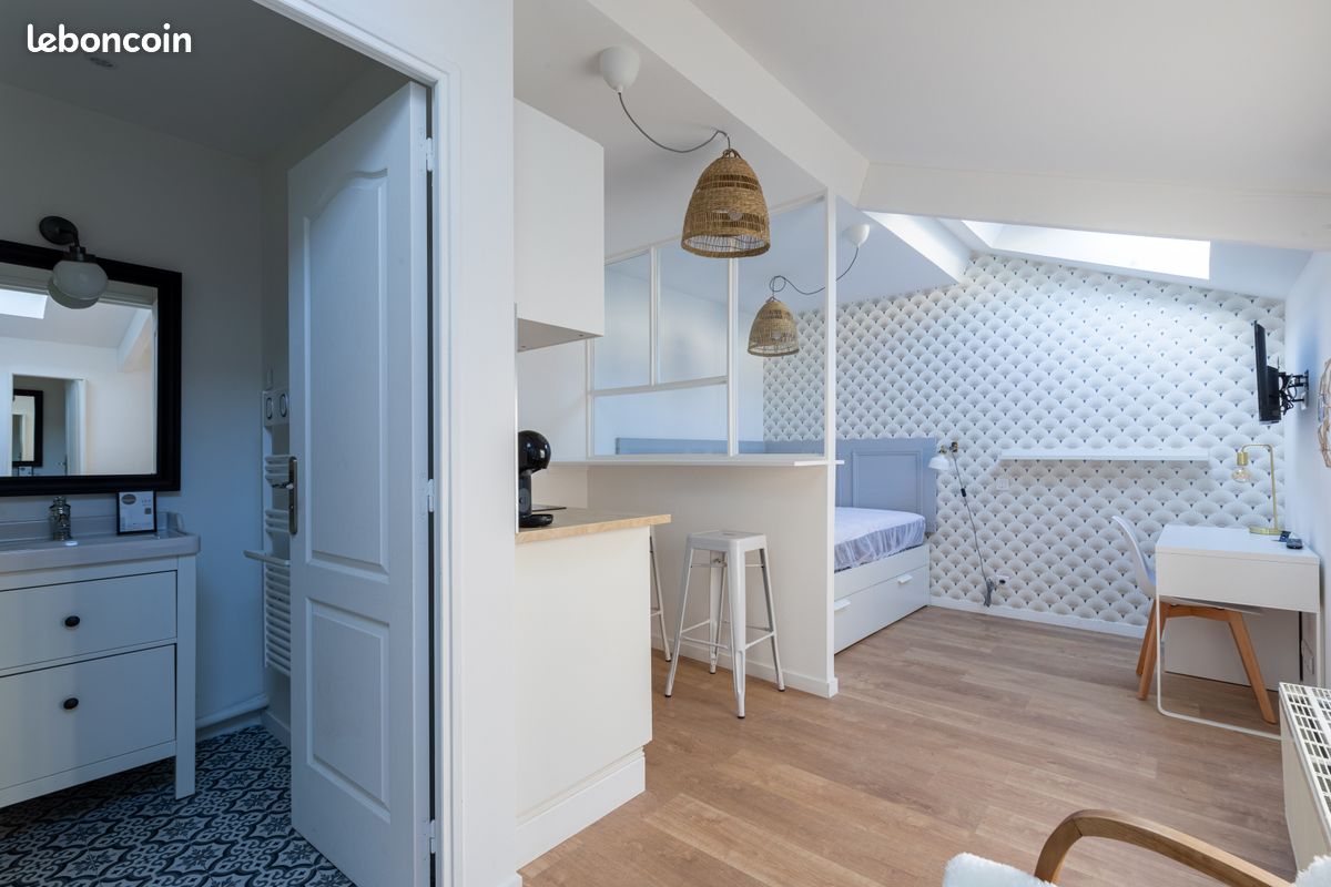 Appartement 1 pièce(s) 30 m²à louer Athis-mons