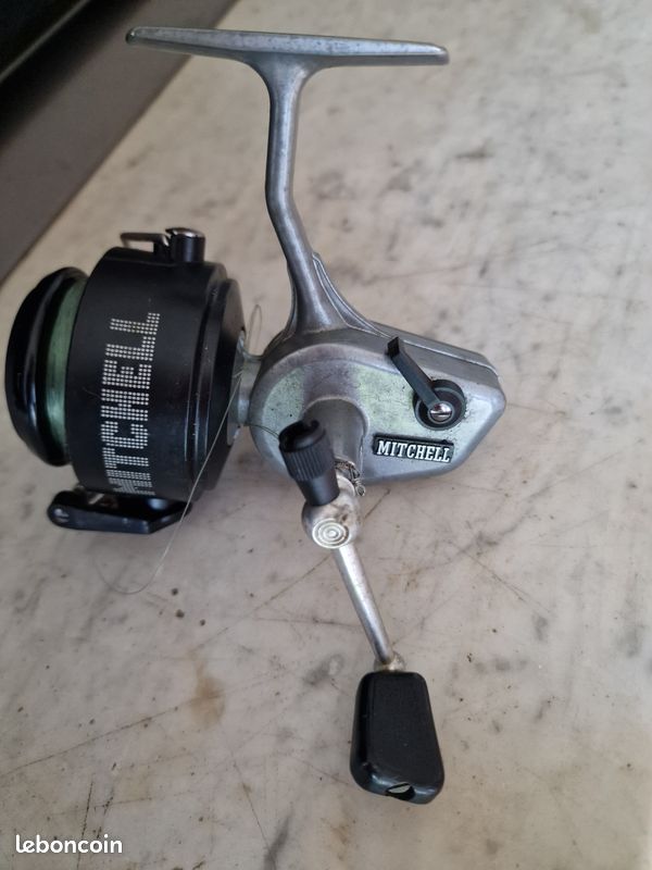 Moulinet Mitchell 3250 Vintage Moulinet Vintage Mitchell 3250 Bicolore Noir/brun - Occasion Pour La Pêche Au Brochet Boul De Moulins