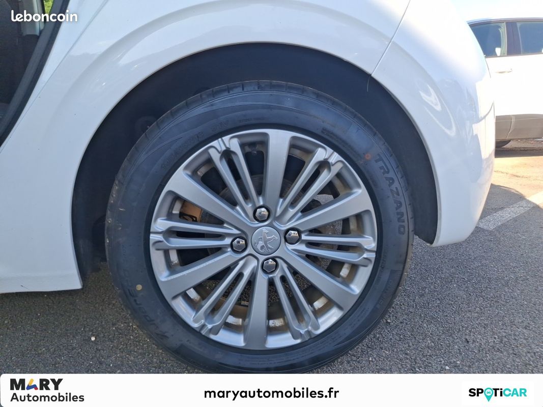 PEUGEOT 208 1.2 PureTech 110ch S&S BVM5 Allure (image 7)