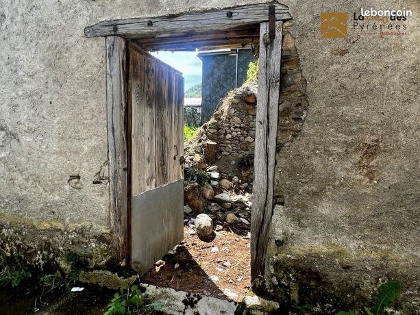 Grange 1 pièce 30 m²