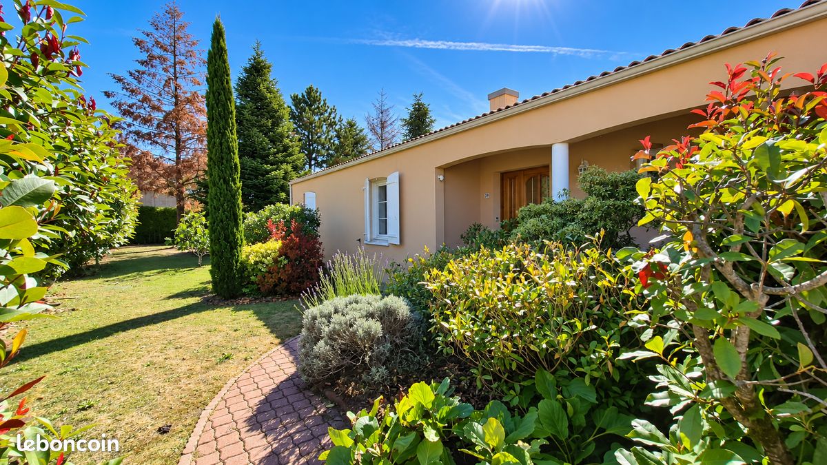 Maison 4 pièces 134 m² · à La Genétouze · 134 m² · 314 900 €