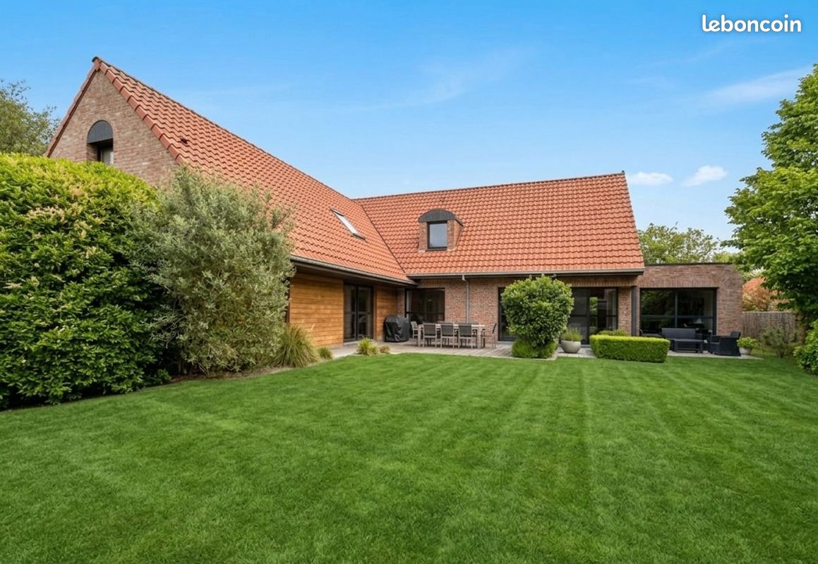 Maison 12 pièces 285 m² · à Fleurbaix · 285 m² · 880 000 €