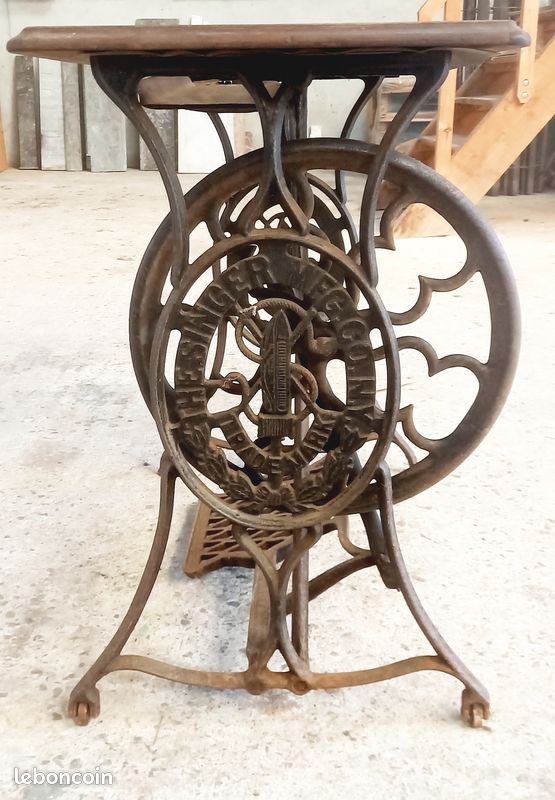 Structure de machine à coudre (image 2)